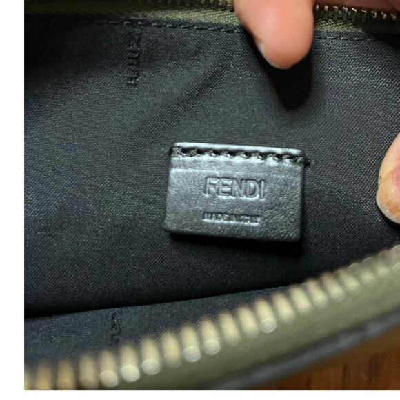 Fendi Vocabulary Fantastic Leather Clutch Moss Green 7N0078 - Picture 4 of 10